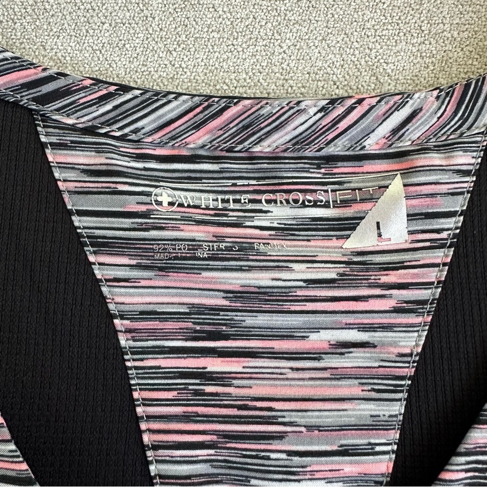 White Cross Fit V Neck Scrub Top. Pink Space Dye. Large. - Picture 2 of 5
